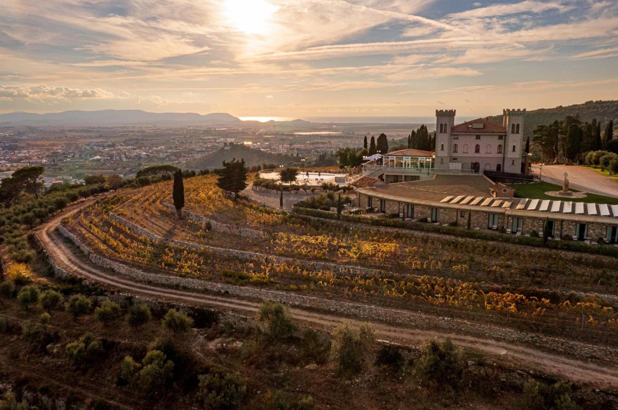 Castello Bonaria Wine & Spa Resort 坎丕里亚麦利蒂玛 外观 照片
