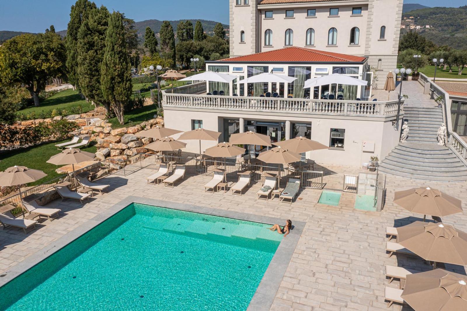 Castello Bonaria Wine & Spa Resort 坎丕里亚麦利蒂玛 外观 照片